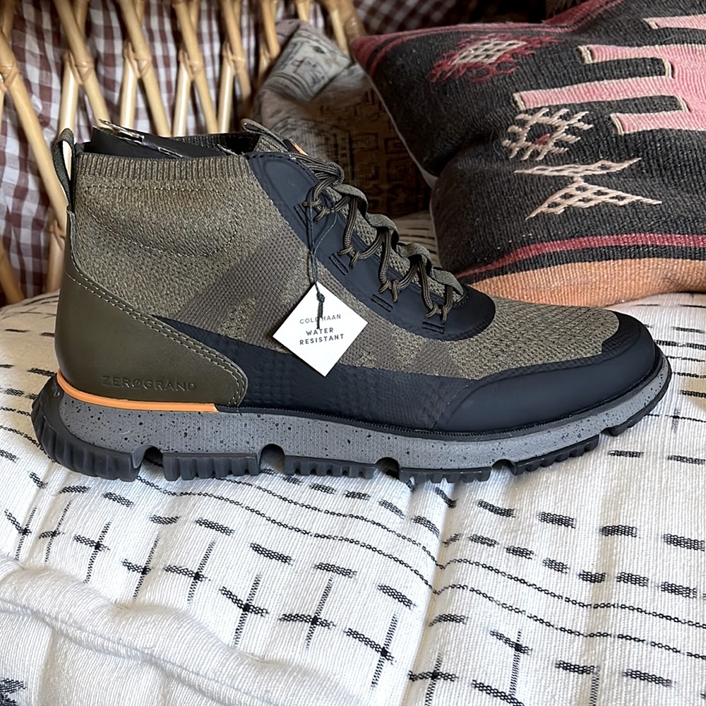 Cole Hana Zero Grand Weather proof boot/tennis shoe